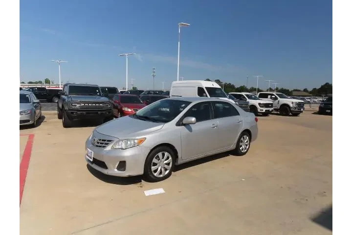 $5999 : Toyota Corolla 2013 S 4dr Se image 2