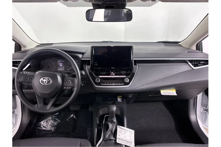 $23997 : Gold Certified2025 Corolla LE image 4