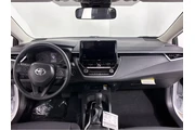 $23997 : Gold Certified2025 Corolla LE thumbnail