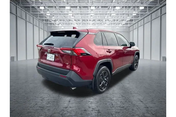 $28669 : Toyota RAV4 2025 LE 4dr SUV image 7