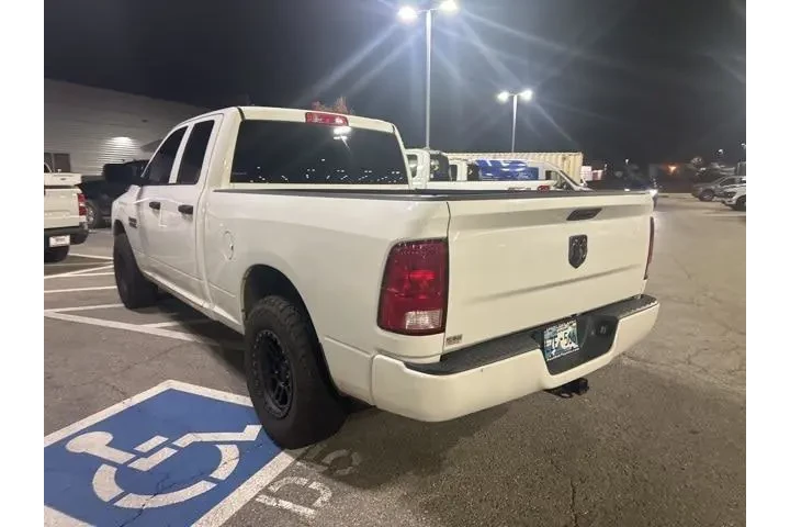 $13373 : Ram 1500 2017 4x2 Express 4d image 7