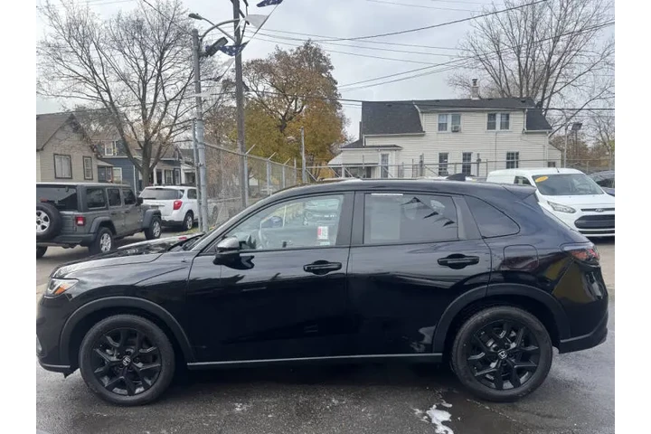 2023 HR-V Sport image 5