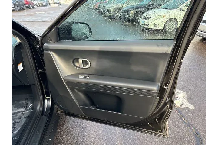 $19495 : Hyundai IONIQ 5 2022 SE 4dr image 8