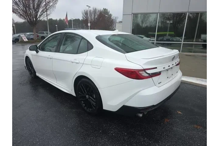 $26799 : Toyota Camry 2025 SE 4dr Sed image 6