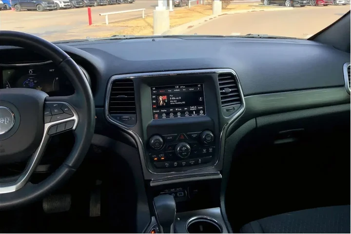 $15806 : Jeep Grand Cherokee 2019 4x2 image 6