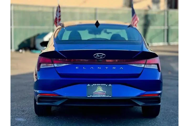 2021 HYUNDAI ELANTRA2021 HYUN image 10