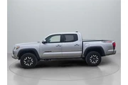 $32993 : Toyota Tacoma 2019 4x4 TRD P thumbnail