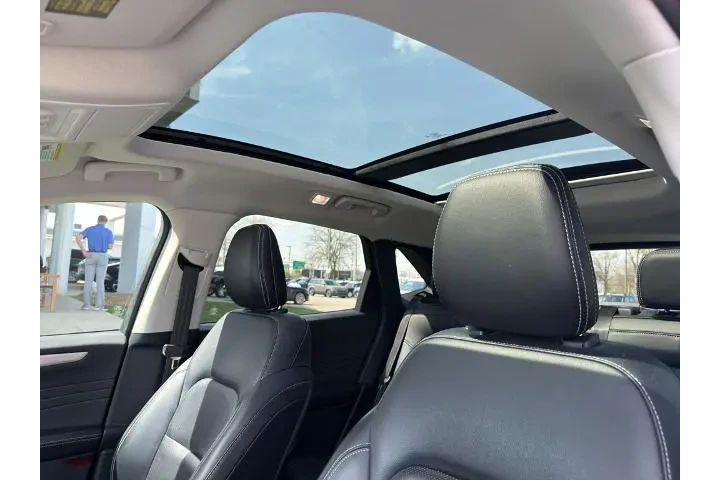 $21000 : Ford Escape 2021 SEL 4dr SUV image 4