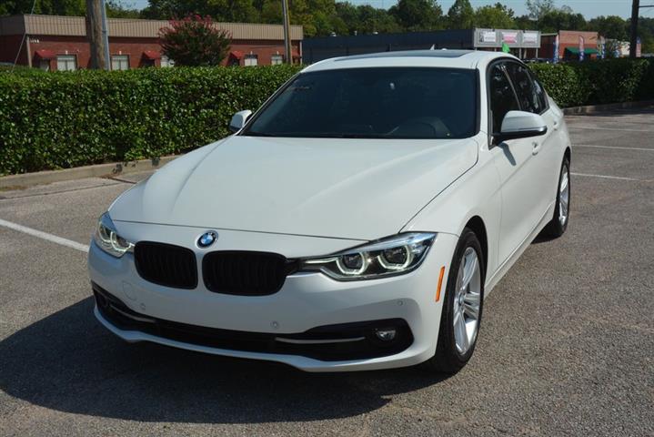 2016 BMW 3 Series 328i image 2