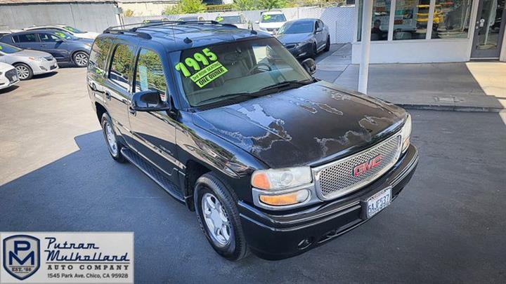 2003 GMC Yukon Denali image 1