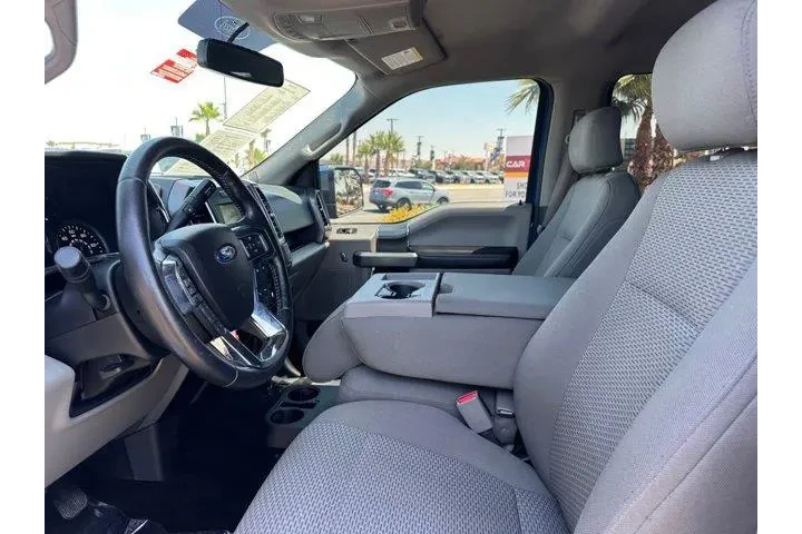 $26585 : Ford F-150 2017 4x4 Lariat 4 image 5