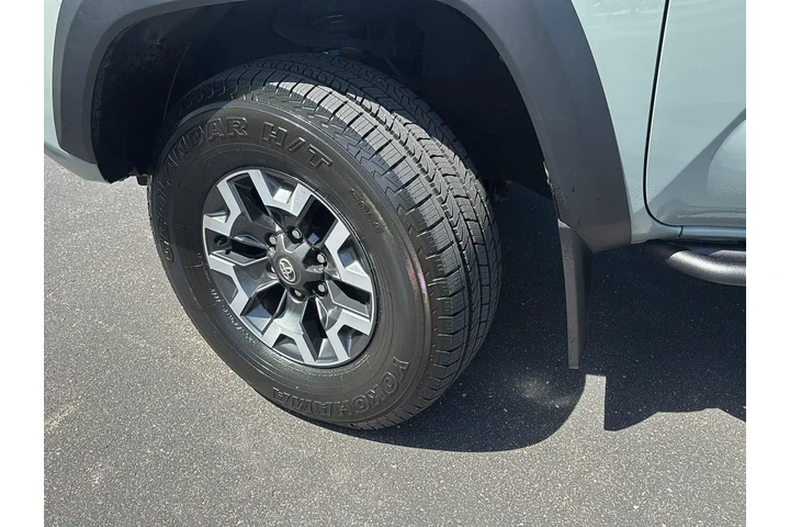 $40299 : Gold Certified 2023 Tacoma TR image 4
