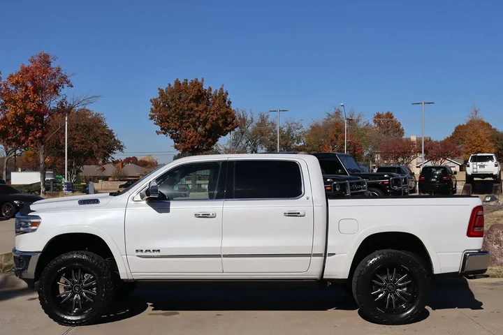 $35998 : 2019 1500 Limited image 7