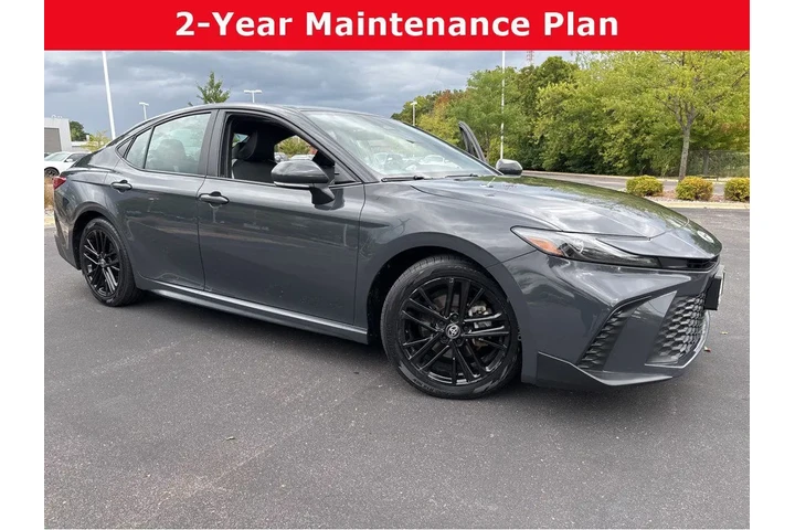 $30500 : Gold Certified2025 Camry Hybr image 1