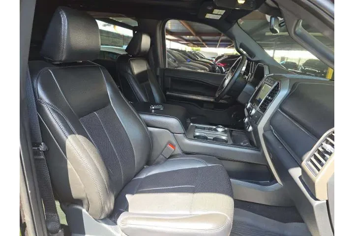 $32773 : Ford Expedition 2021 4x2 XLT image 1