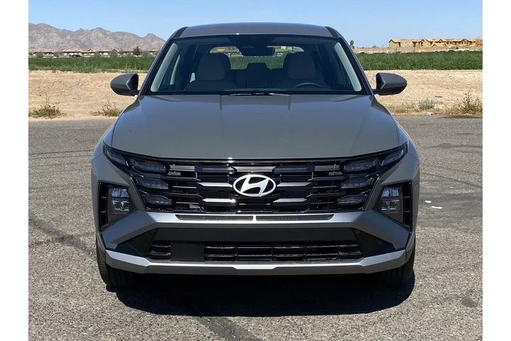 $30490 : Hyundai TUCSON 2026 AWD SE 4 image 8