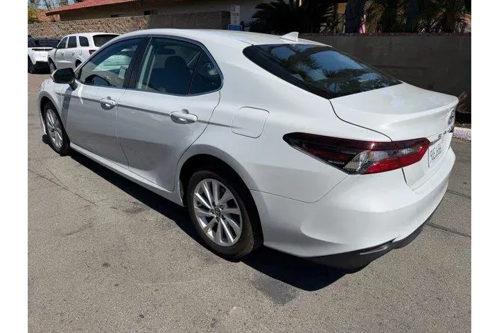$25932 : Toyota Camry 2024 LE 4dr Sed image 9