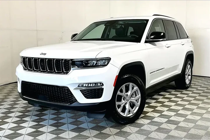 $31841 : Jeep Grand Cherokee 2022 4x2 image 2