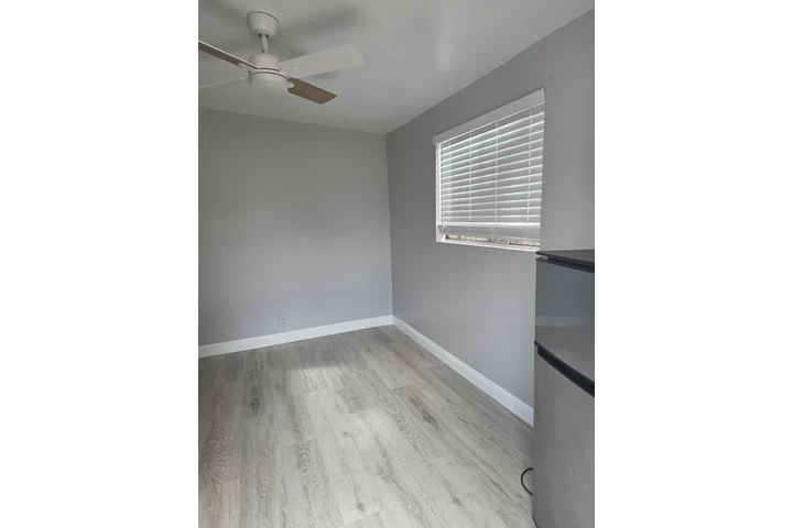 $900 : Renta de Cuarto image 1