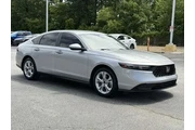 $22240 : Honda Accord 2024 LX 4dr Sed thumbnail