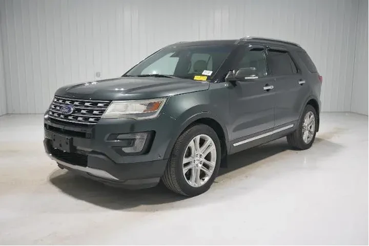 $17700 : Ford Explorer 2016 AWD Limit image 1