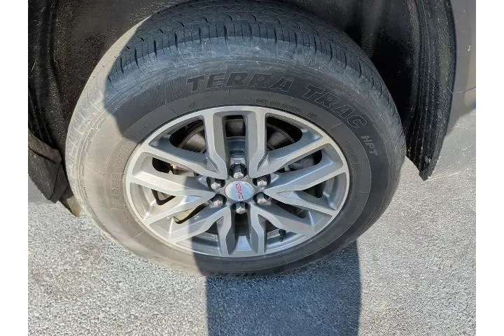 $16354 : GMC Acadia 2017 4x4 SLE-2 4d image 5