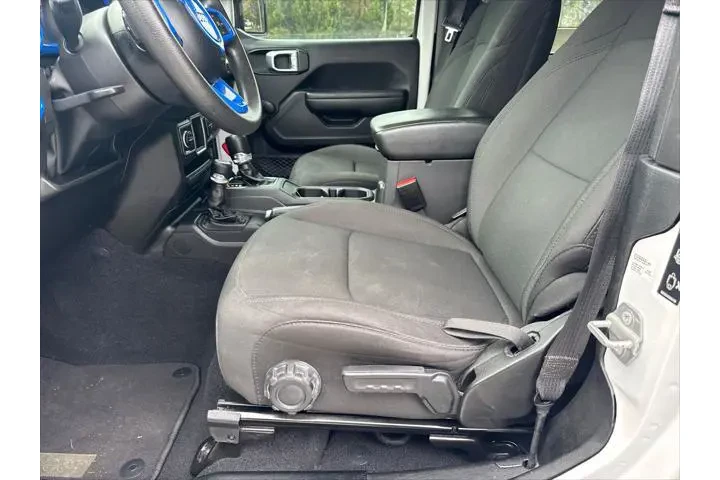 $25820 : Jeep Wrangler 2023 4x4 Sport image 9