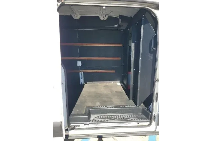 $30865 : Ford Transit 2022 250 3dr LW image 7
