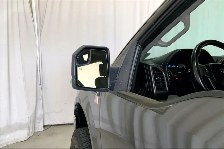 $21301 : Ford F-150 2017 4x4 King Ran image 10