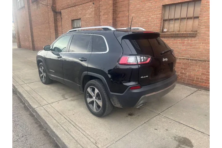 $19999 : 2019 Cherokee Limited image 3