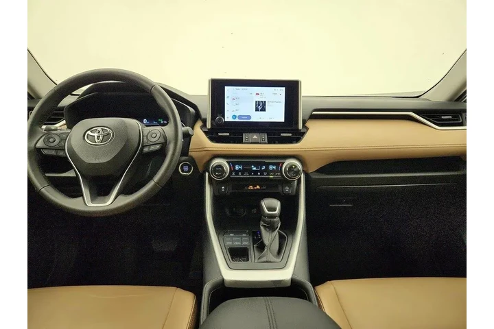 $34998 : Toyota RAV4 2024 AWD XLE Pre image 9