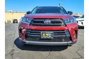 $29890 : Toyota Highlander 2019 AWD X thumbnail