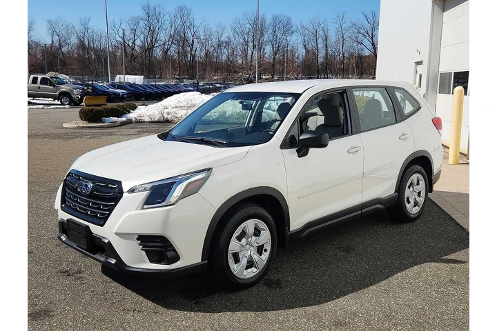 $25995 : Subaru Forester 2024 AWD Bas image 3
