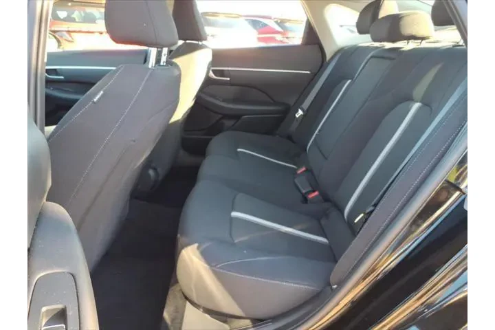 $27990 : Hyundai SONATA 2024 SEL 4dr image 8