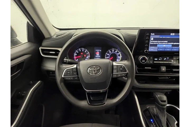 $24998 : Toyota Highlander 2021 L 4dr image 9