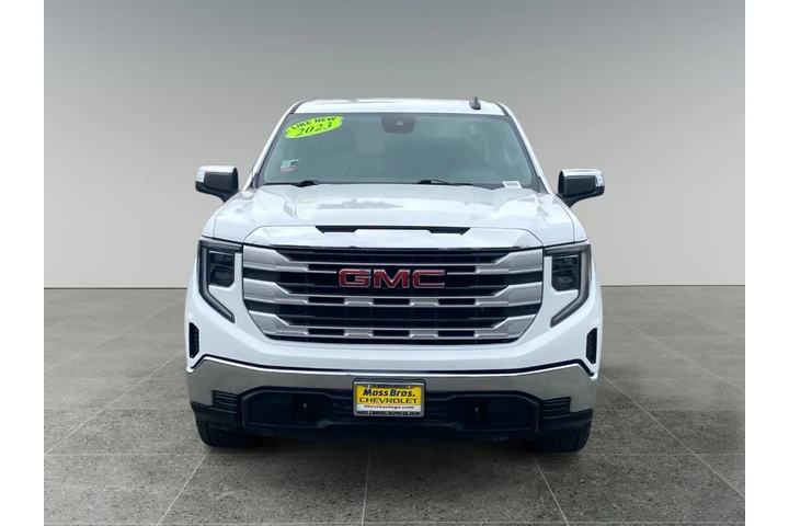 $39521 : GMC Sierra 1500 2023 4x4 SLE image 8