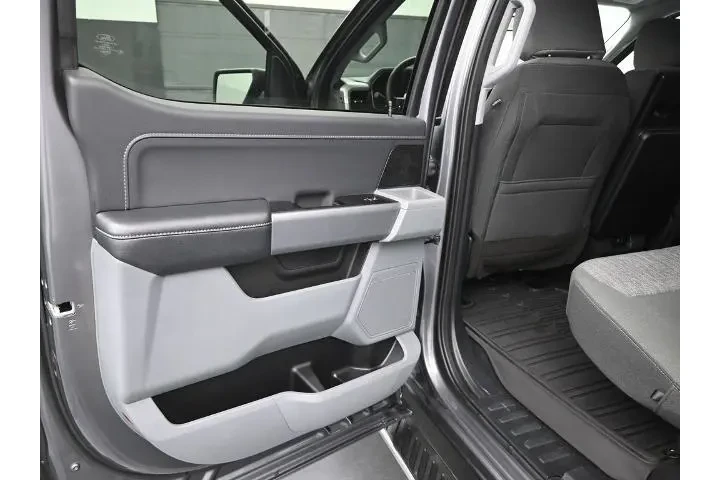 $38395 : Ford F-150 2023 4x4 King Ran image 10
