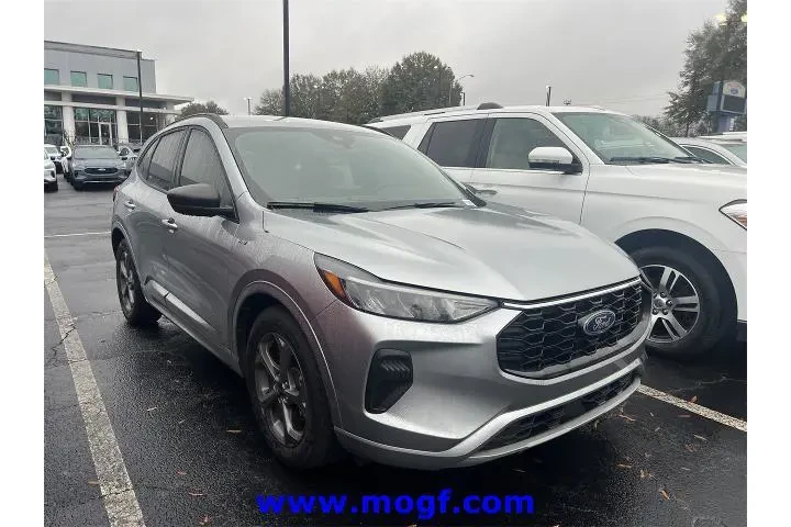 $19995 : Ford Escape 2023 ST-Line 4dr image 4