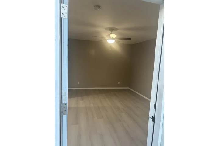 $1800 : Estudio 315 pies, con Cosina image 7