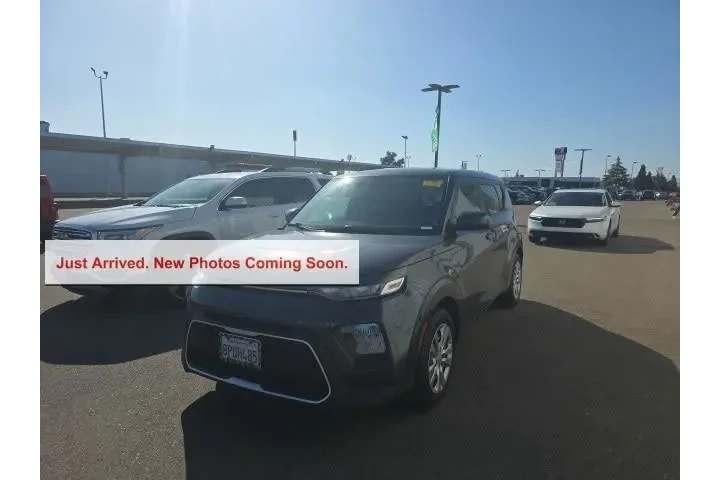 $11500 : Kia Soul 2020 LX 4dr Crossov image 3