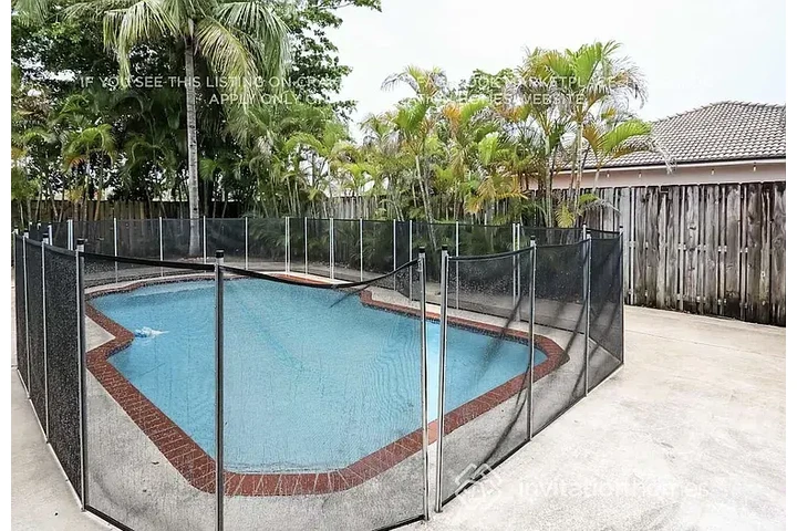 $1689 : HOUSE FOR RENT IN MIAMI FL image 5