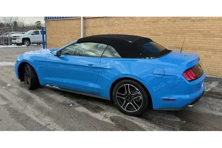 $22967 : Ford Mustang 2022 EcoBoost P image 4