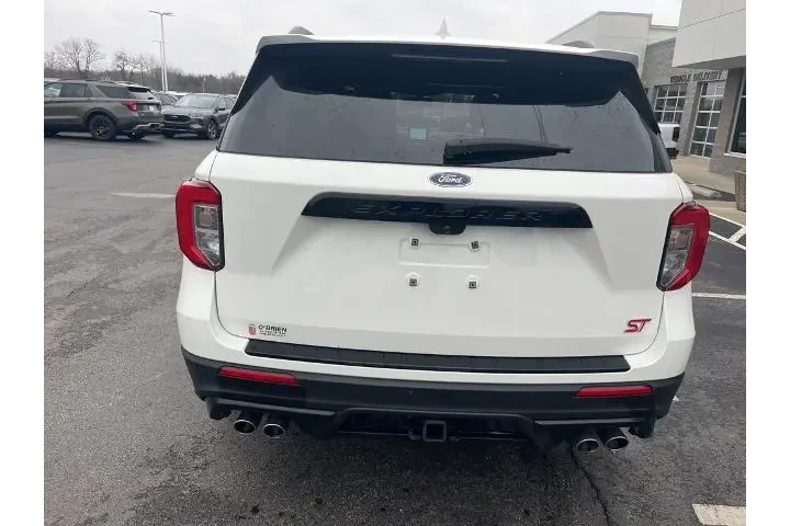 $38990 : Ford Explorer 2023 AWD ST 4d image 3