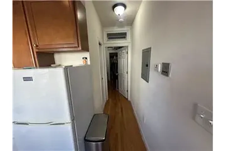 $2856 : Rental property with 1 bedro image 5