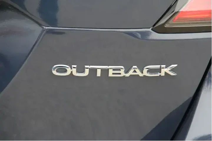 $32399 : Subaru Outback 2025 AWD Prem image 8