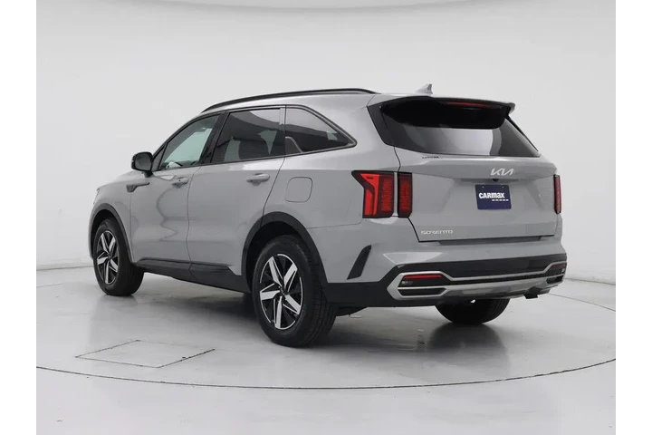 $29998 : Kia Sorento 2023 EX 4dr SUV image 2
