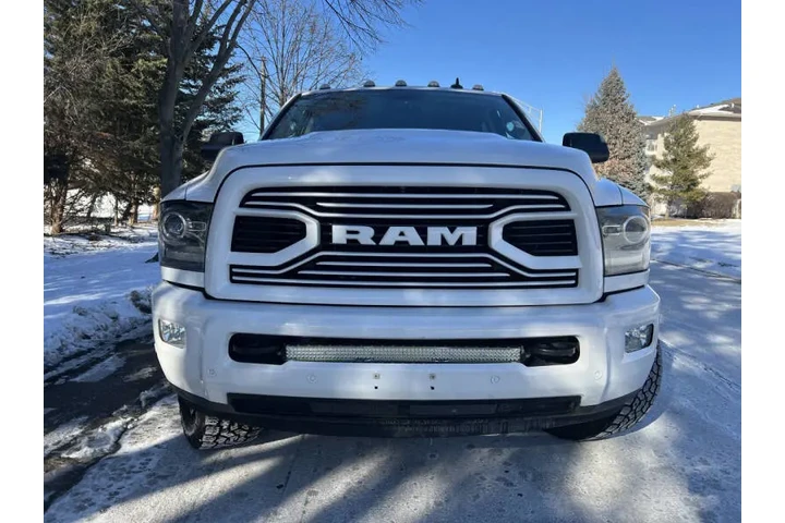 $28991 : 2018 RAM 3500 Laramie image 3