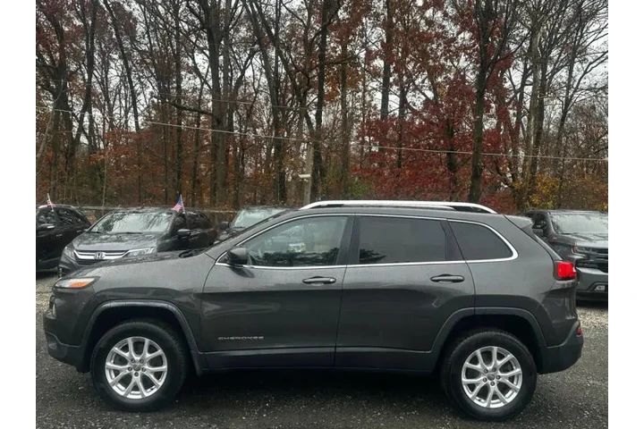 $8990 : 2015 Cherokee Latitude image 5