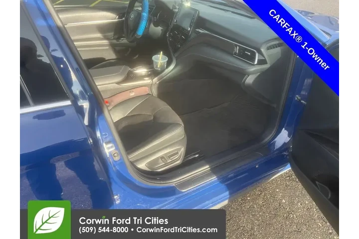 $30399 : Toyota Camry 2024 XSE V6 4dr image 8