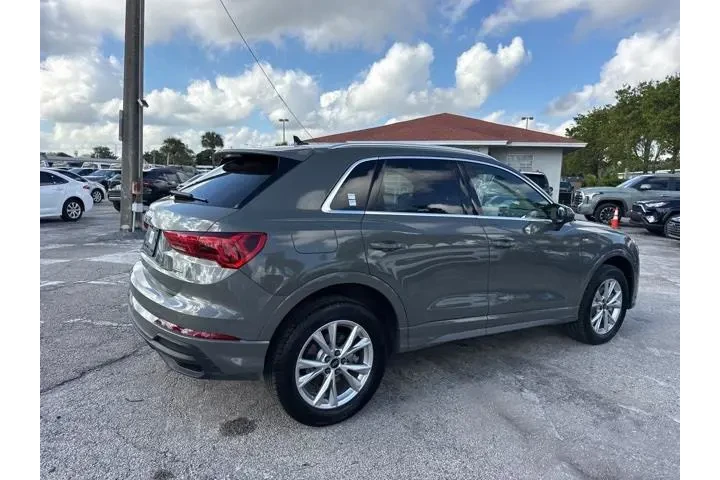$31988 : Audi Q3 2025 AWD quattro S l image 3